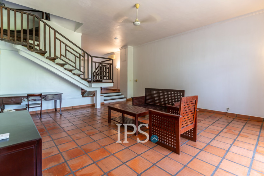6 Bedroom Serviced Townhouse For Rent - Tonle Bassac, Phnom Penh