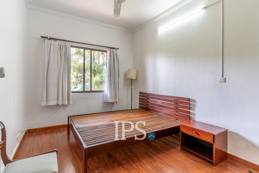 6 Bedroom Serviced Townhouse For Rent - Tonle Bassac, Phnom Penh