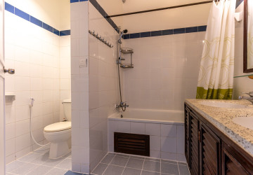 6 Bedroom Serviced Townhouse For Rent - Tonle Bassac, Phnom Penh thumbnail