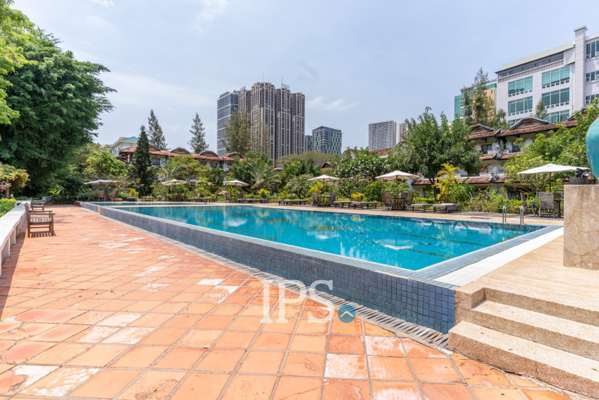 6 Bedroom Serviced Townhouse For Rent - Tonle Bassac, Phnom Penh