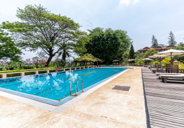 6 Bedroom Serviced Townhouse For Rent - Tonle Bassac, Phnom Penh thumbnail