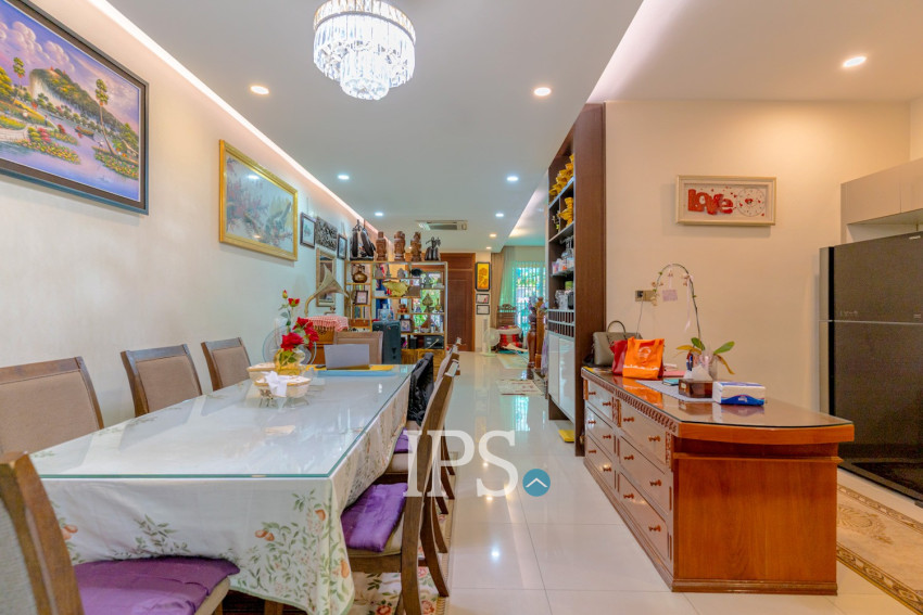 4 Bedroom Twin Villa For Sale - Sen Sok, Phnom Penh