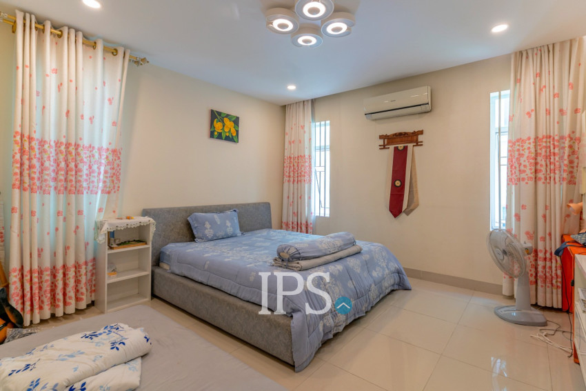 4 Bedroom Twin Villa For Sale - Sen Sok, Phnom Penh
