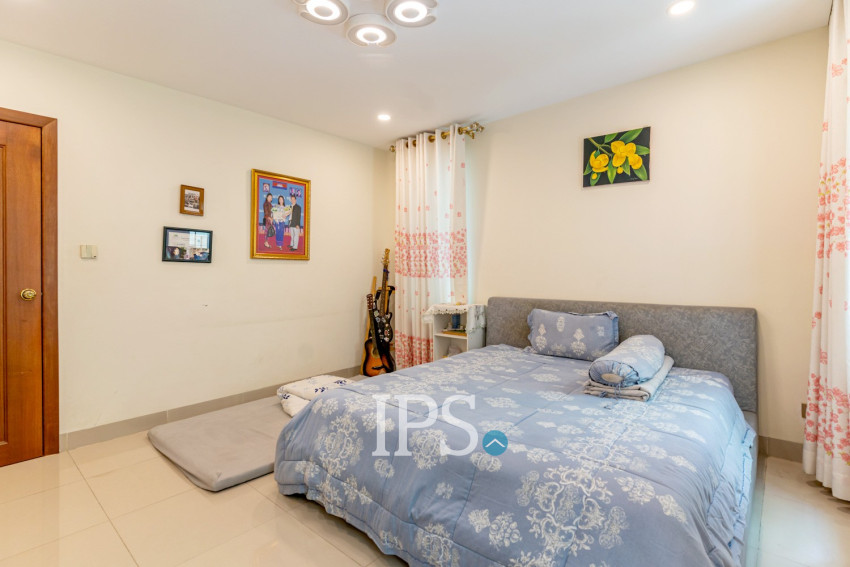 4 Bedroom Twin Villa For Sale - Sen Sok, Phnom Penh