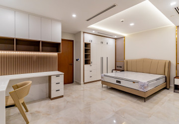 1 Bedroom Serviced Apartment For Rent - BKK1, Phnom Penh thumbnail