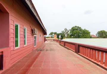 2 Bedroom Shophouse For Rent - Kouk Chak, Siem Reap thumbnail