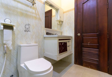 4 Bedroom Villa For Rent - Svay Dangkum, Siem Reap thumbnail