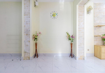 4 Bedroom Villa For Rent - Svay Dangkum, Siem Reap thumbnail