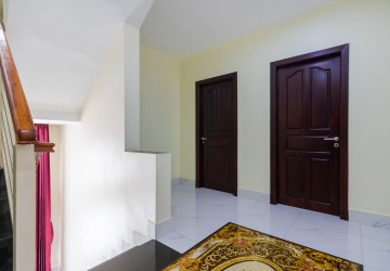 4 Bedroom Villa For Rent - Svay Dangkum, Siem Reap thumbnail