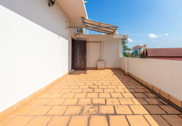 4 Bedroom Villa For Rent - Svay Dangkum, Siem Reap thumbnail