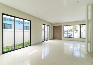3 Bedroom Villa Plus Touch For Rent - Borey Chankiri, Preaek Kampues, Phnom Penh thumbnail