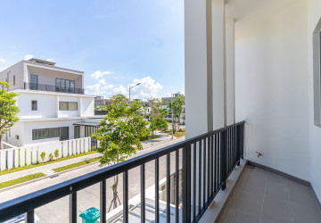 3 Bedroom Villa Plus Touch For Rent - Borey Chankiri, Preaek Kampues, Phnom Penh thumbnail