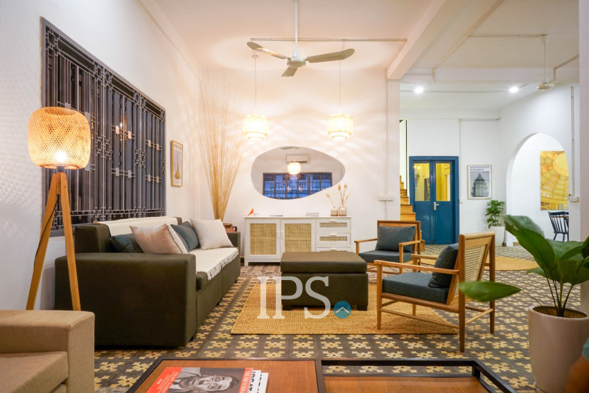 Renovated 5 Bedroom Apartment For Rent- Phsar Thmei 3, Phnom Penh