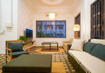 Renovated 5 Bedroom Apartment For Rent- Phsar Thmei 3, Phnom Penh thumbnail