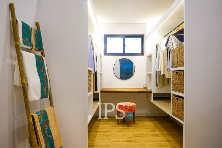 Renovated 5 Bedroom Apartment For Rent- Phsar Thmei 3, Phnom Penh