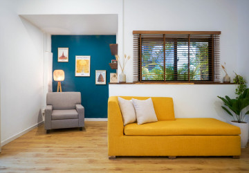 Renovated 5 Bedroom Apartment For Rent- Phsar Thmei 3, Phnom Penh thumbnail