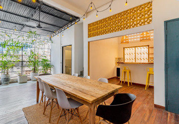 Renovated  Duplex 5 Bedroom Apartment For Rent - Phsar Thmei 3, Phnom Penh thumbnail