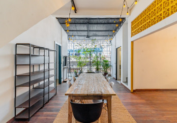 Renovated  Duplex 5 Bedroom Apartment For Rent - Phsar Thmei 3, Phnom Penh thumbnail