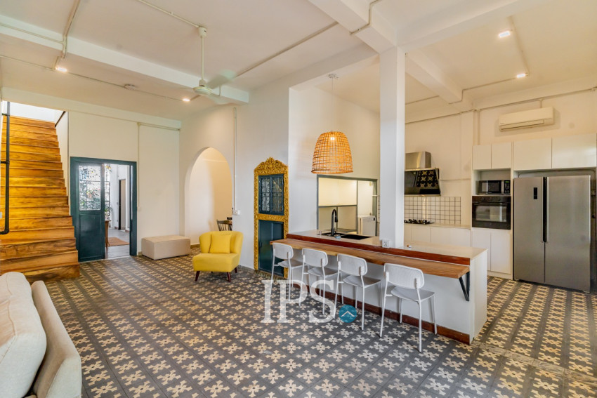 Renovated  Duplex 5 Bedroom Apartment For Rent - Phsar Thmei 3, Phnom Penh