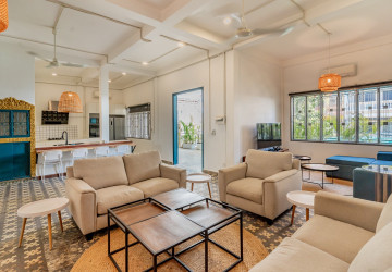 Renovated  Duplex 5 Bedroom Apartment For Rent - Phsar Thmei 3, Phnom Penh thumbnail