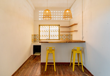 Renovated  Duplex 5 Bedroom Apartment For Rent - Phsar Thmei 3, Phnom Penh thumbnail