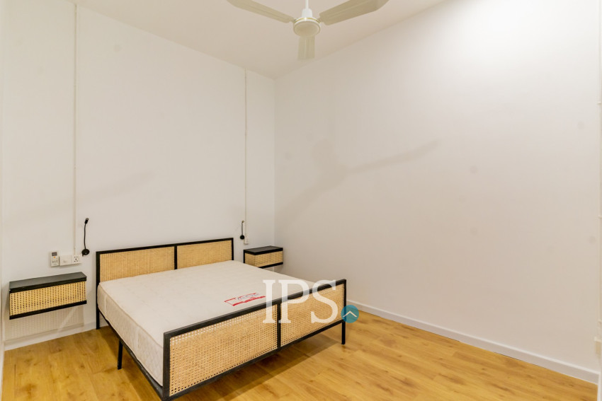 Renovated  Duplex 5 Bedroom Apartment For Rent - Phsar Thmei 3, Phnom Penh