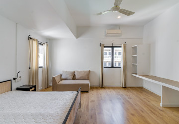 Renovated  Duplex 5 Bedroom Apartment For Rent - Phsar Thmei 3, Phnom Penh thumbnail