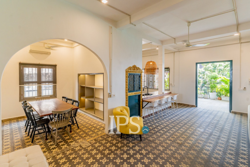 Renovated  Duplex 5 Bedroom Apartment For Rent - Phsar Thmei 3, Phnom Penh