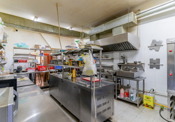 Restaurant Bar Business For Sale  - BKK1, BKK, Phnom Penh thumbnail