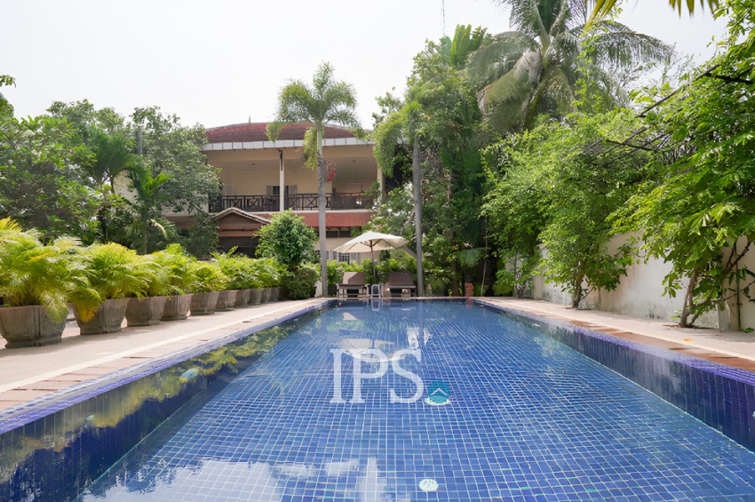 6 Bedroom House For Sale - Tuol Ta Ek, Battambang