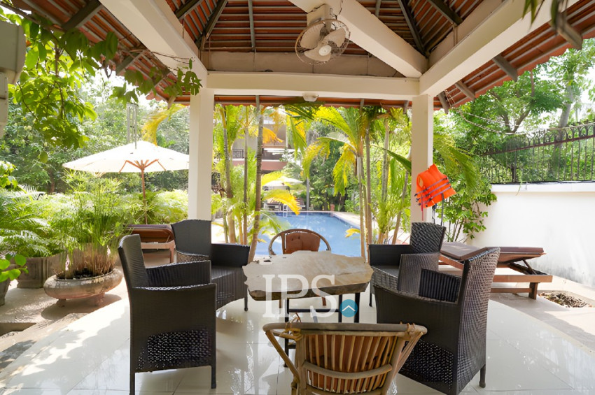 6 Bedroom House For Sale - Tuol Ta Ek, Battambang