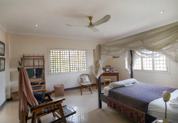 6 Bedroom House For Sale - Tuol Ta Ek, Battambang thumbnail
