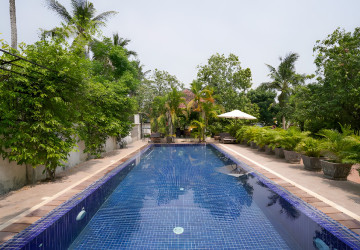 6 Bedroom House For Sale - Tuol Ta Ek, Battambang thumbnail