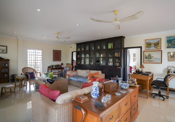 6 Bedroom House For Sale - Tuol Ta Ek, Battambang thumbnail