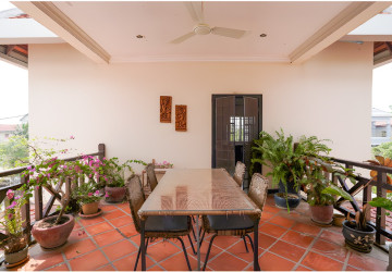 6 Bedroom House For Sale - Tuol Ta Ek, Battambang thumbnail