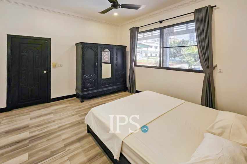 Renovated 3 Bedroom Apartment For Rent - BKK1, Phnom Penh