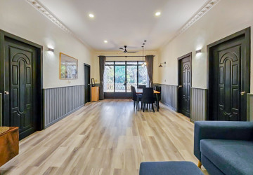 Renovated 3 Bedroom Apartment For Rent - BKK1, Phnom Penh thumbnail