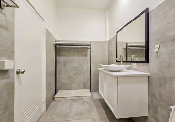 Renovated 3 Bedroom Apartment For Rent - BKK1, Phnom Penh thumbnail