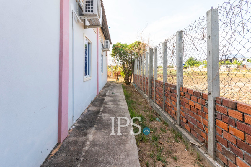 1 Bedroom House For Rent - Sangkat Siem Reap, Siem Reap