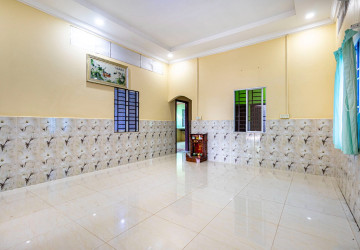 1 Bedroom House For Rent - Sangkat Siem Reap, Siem Reap thumbnail