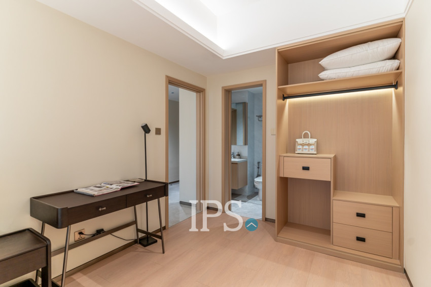 8th Floor 1 Bedroom Condo For Sale - Le Conde, BKK1, Phnom Penh