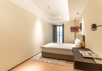 8th Floor 1 Bedroom Condo For Sale - Le Conde, BKK1, Phnom Penh thumbnail
