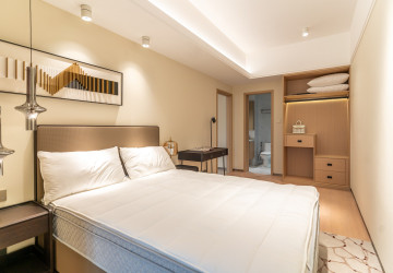 8th Floor 1 Bedroom Condo For Sale - Le Conde, BKK1, Phnom Penh thumbnail