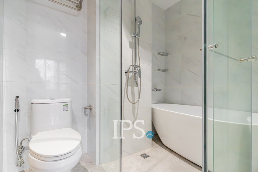 8th Floor 1 Bedroom Condo For Sale - Le Conde, BKK1, Phnom Penh