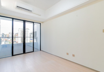 8th Floor 1 Bedroom Condo For Sale - Le Conde, BKK1, Phnom Penh thumbnail