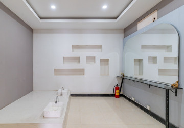 440 Sqm Commercial Villa For Rent - Boeung Kak 2, Phnom Penh thumbnail