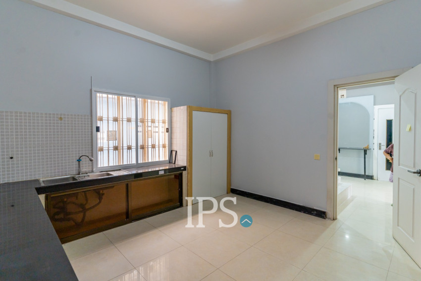 440 Sqm Commercial Villa For Rent - Boeung Kak 2, Phnom Penh