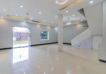 440 Sqm Commercial Villa For Rent - Boeung Kak 2, Phnom Penh thumbnail