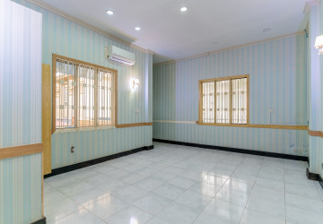 440 Sqm Commercial Villa For Rent - Boeung Kak 2, Phnom Penh thumbnail