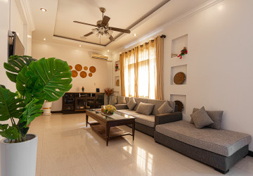8 Bedroom Commercial Villa For Rent - Teuk Vil, Siem Reap thumbnail